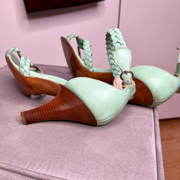 Vintage Moschino Cheap and Chic Made In Italy Blue Braided Leather Pump Heels - Picture 8 of 9